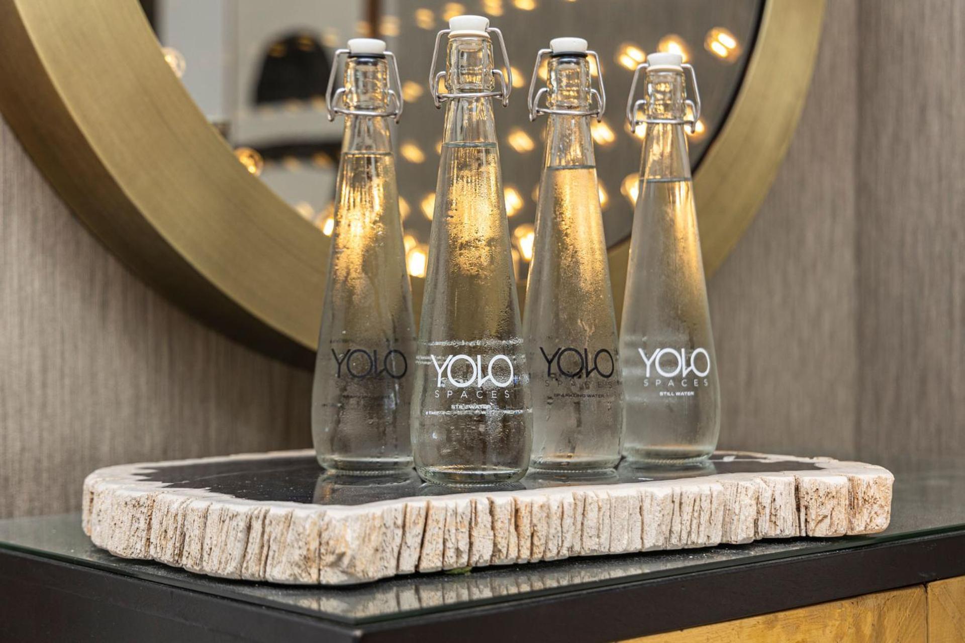 Clifton Yolo Spaces - Clifton Beachfront Apartments เคปทาวน์ ภายนอก รูปภาพ