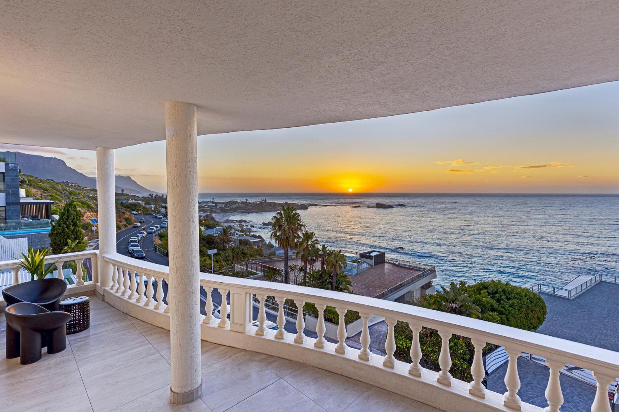 Clifton Yolo Spaces - Clifton Beachfront Apartments เคปทาวน์ ภายนอก รูปภาพ