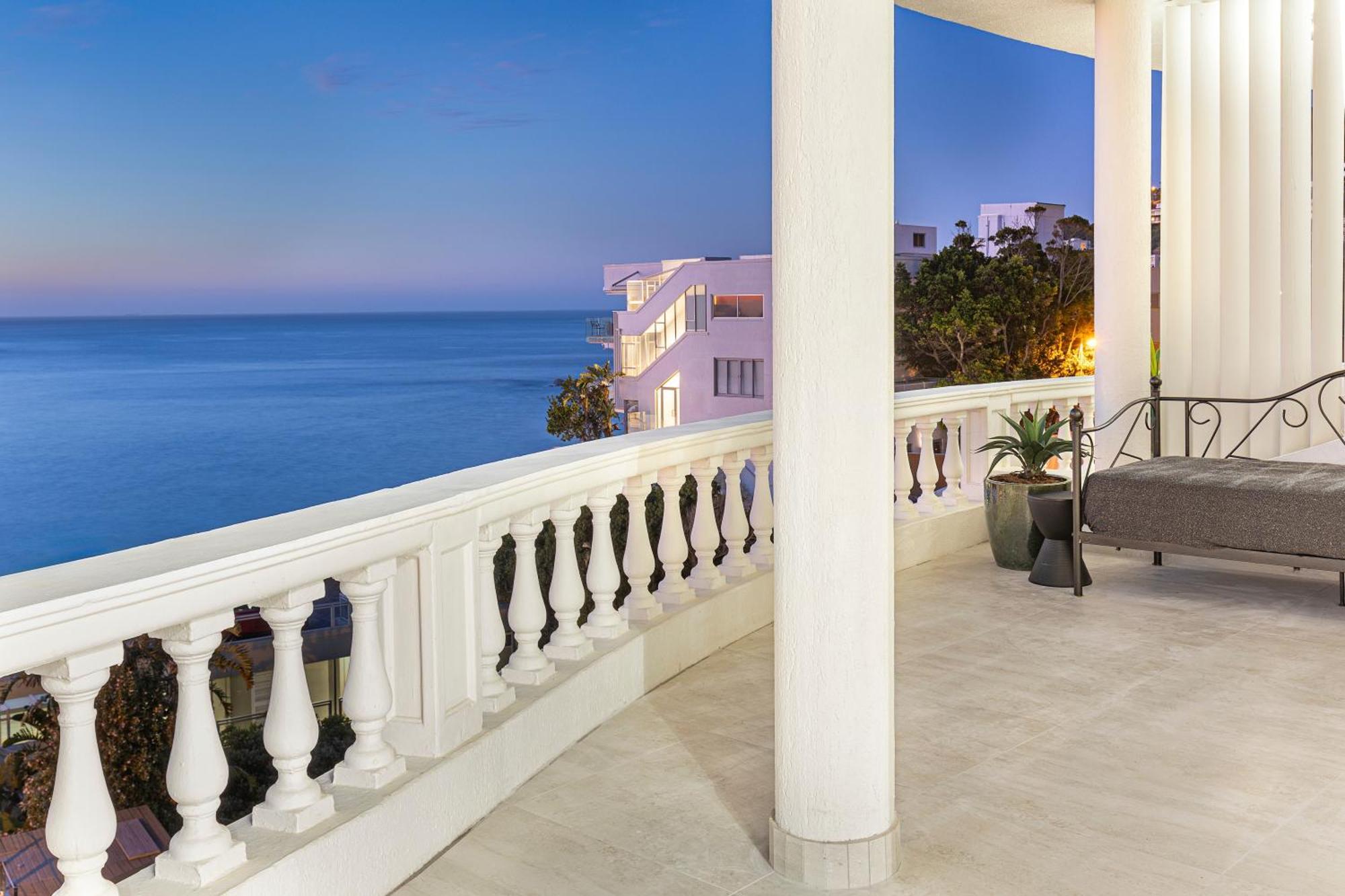Clifton Yolo Spaces - Clifton Beachfront Apartments เคปทาวน์ ภายนอก รูปภาพ