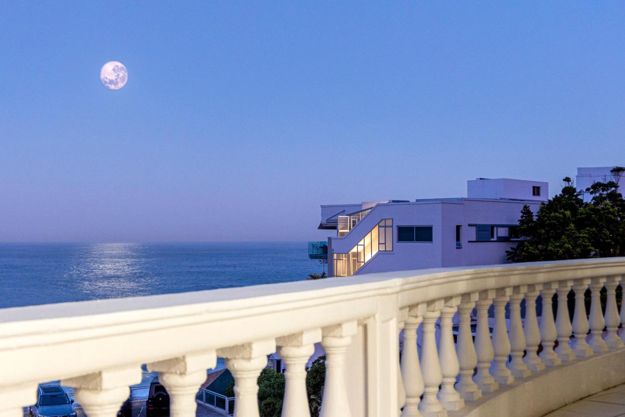 Clifton Yolo Spaces - Clifton Beachfront Apartments เคปทาวน์ ภายนอก รูปภาพ