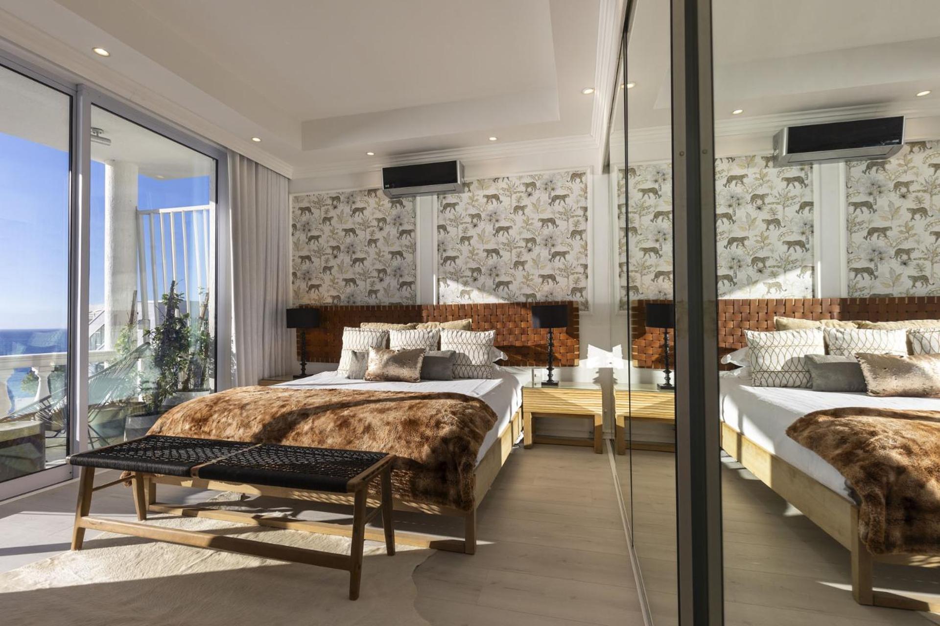 Clifton Yolo Spaces - Clifton Beachfront Apartments เคปทาวน์ ภายนอก รูปภาพ