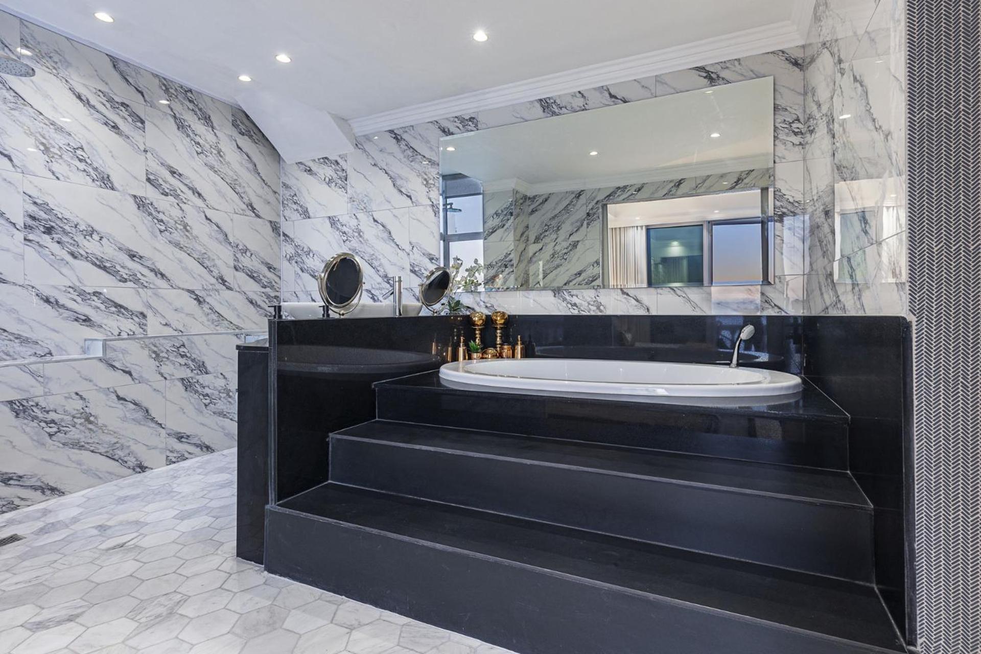 Clifton Yolo Spaces - Clifton Beachfront Apartments เคปทาวน์ ภายนอก รูปภาพ
