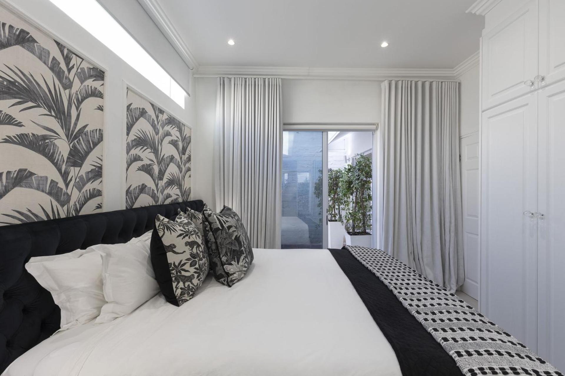 Clifton Yolo Spaces - Clifton Beachfront Apartments เคปทาวน์ ภายนอก รูปภาพ